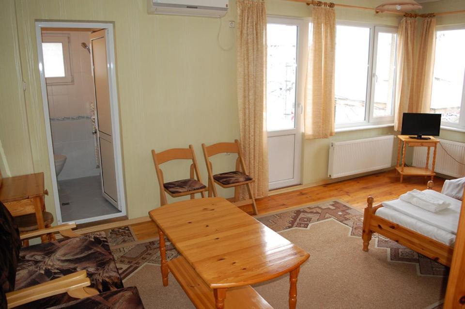 فندق Borova House تريفنا المظهر الخارجي الصورة
